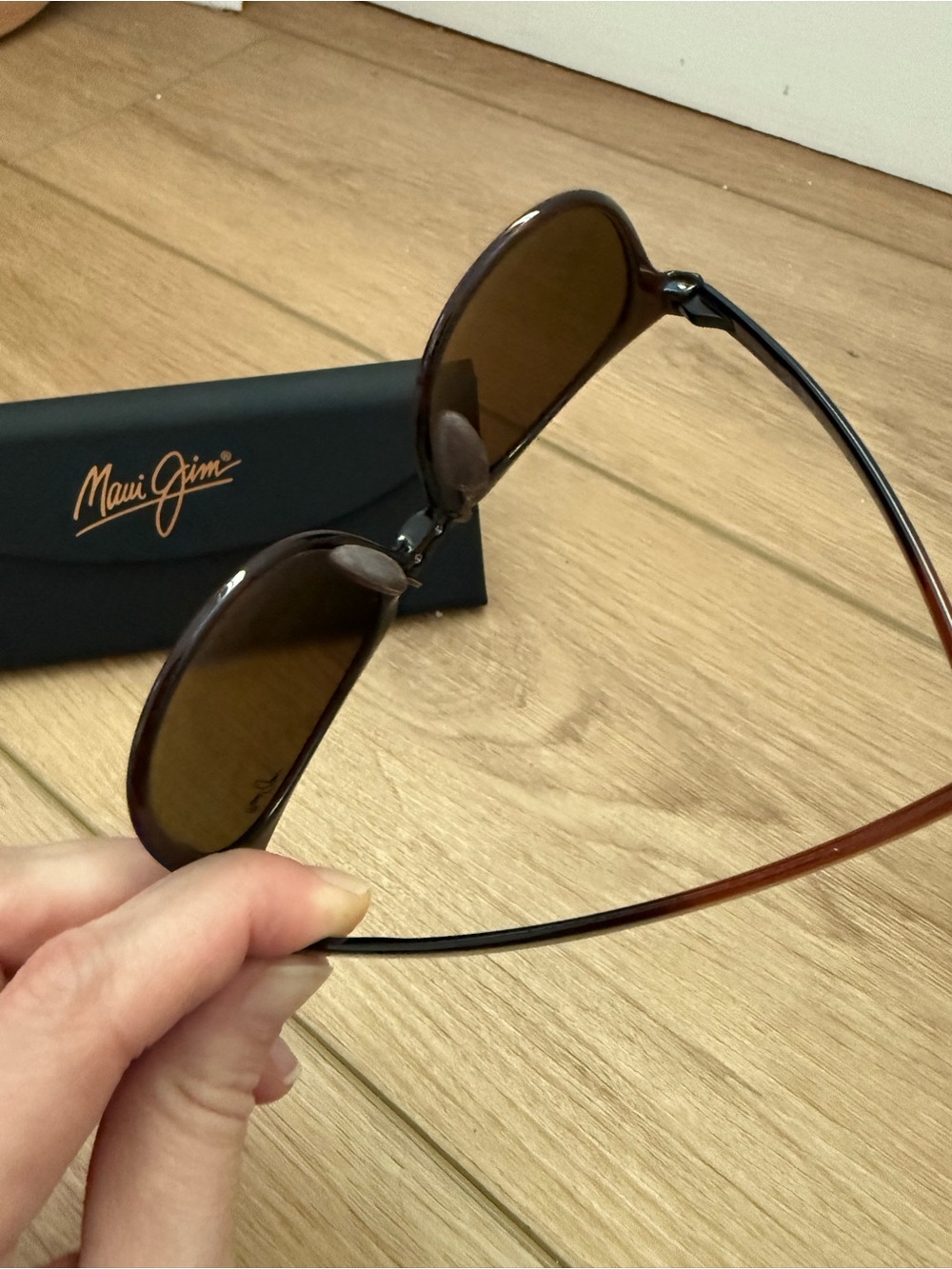 Maui Jim Like New Wailua Translucent Rootbeer Sunglasses Polarized Bronze Lenses - Picture 5 of 7